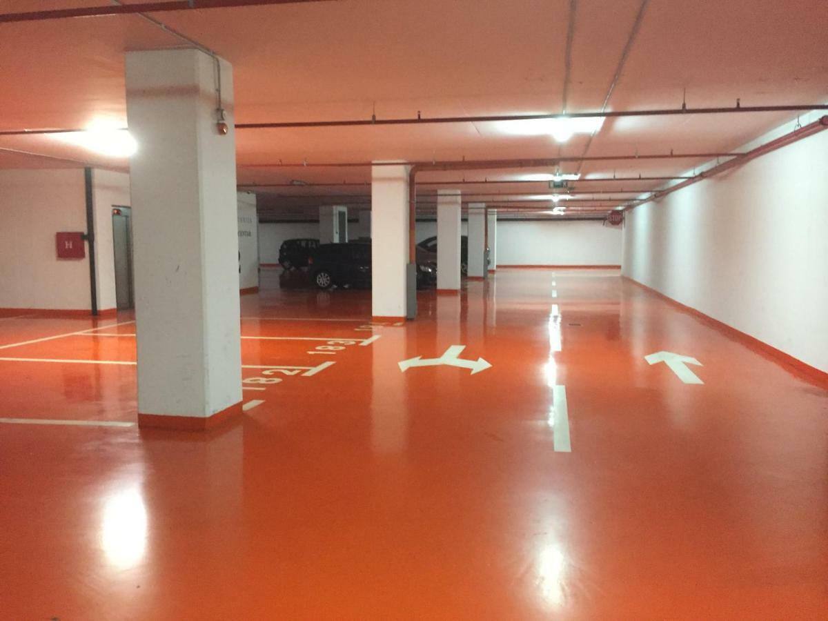 Nova Galerija Studio App Bella,Lara,Katy - Parking In Garage Zagreb Exterior foto